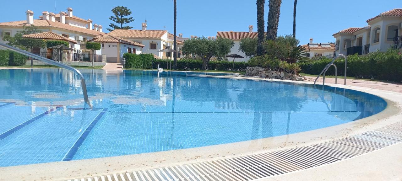 Apartamento Primera Linea De Playa Las Marinas Vera Luaran gambar