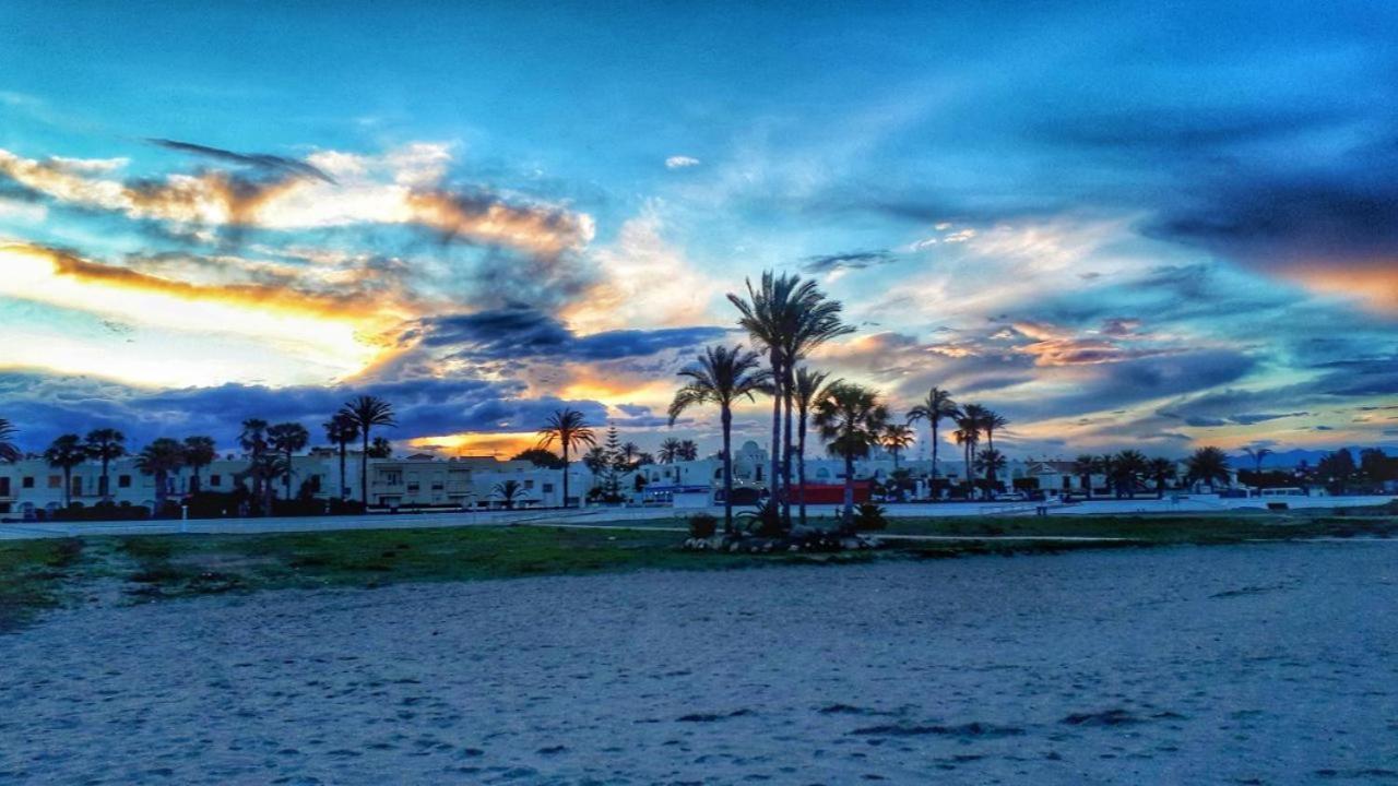 Apartamento Primera Linea De Playa Las Marinas Vera Luaran gambar